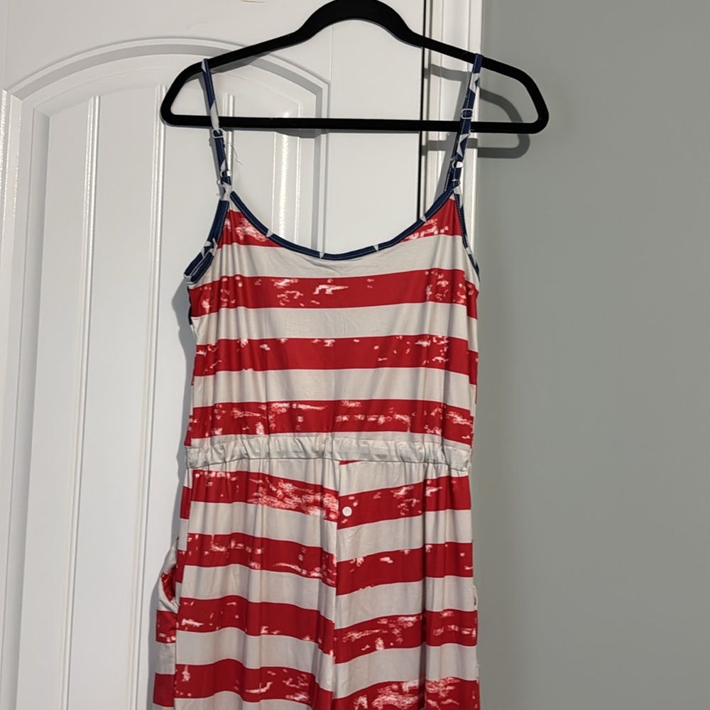 American flag jumpsuit with adjustable straps and pockets ! SMALL - Picture 7 of 9